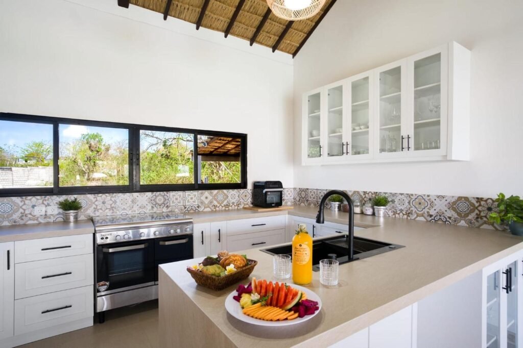 VIlla Green Tree Kitchen Cabinet